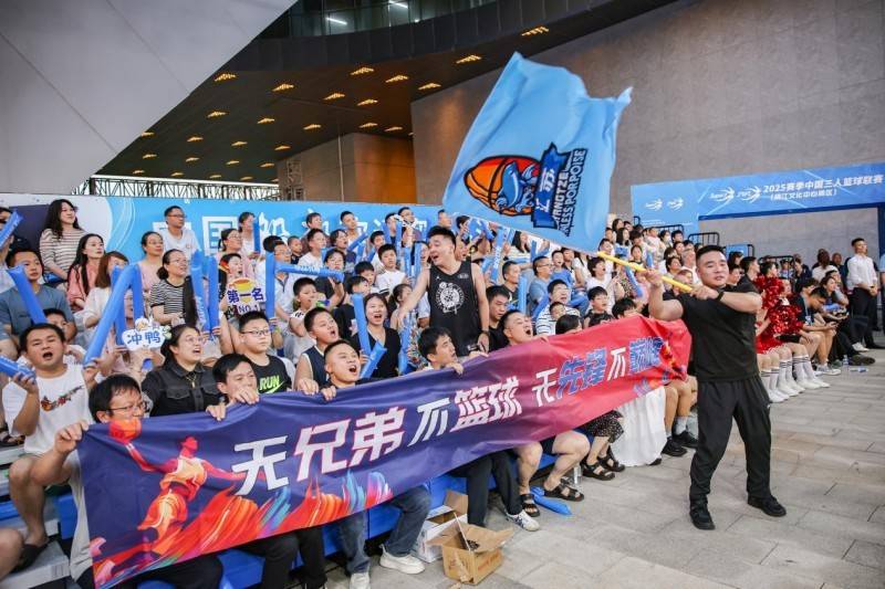 pg电子-夏天的篮球营地吸引众多球迷前来学习训练的简单介绍