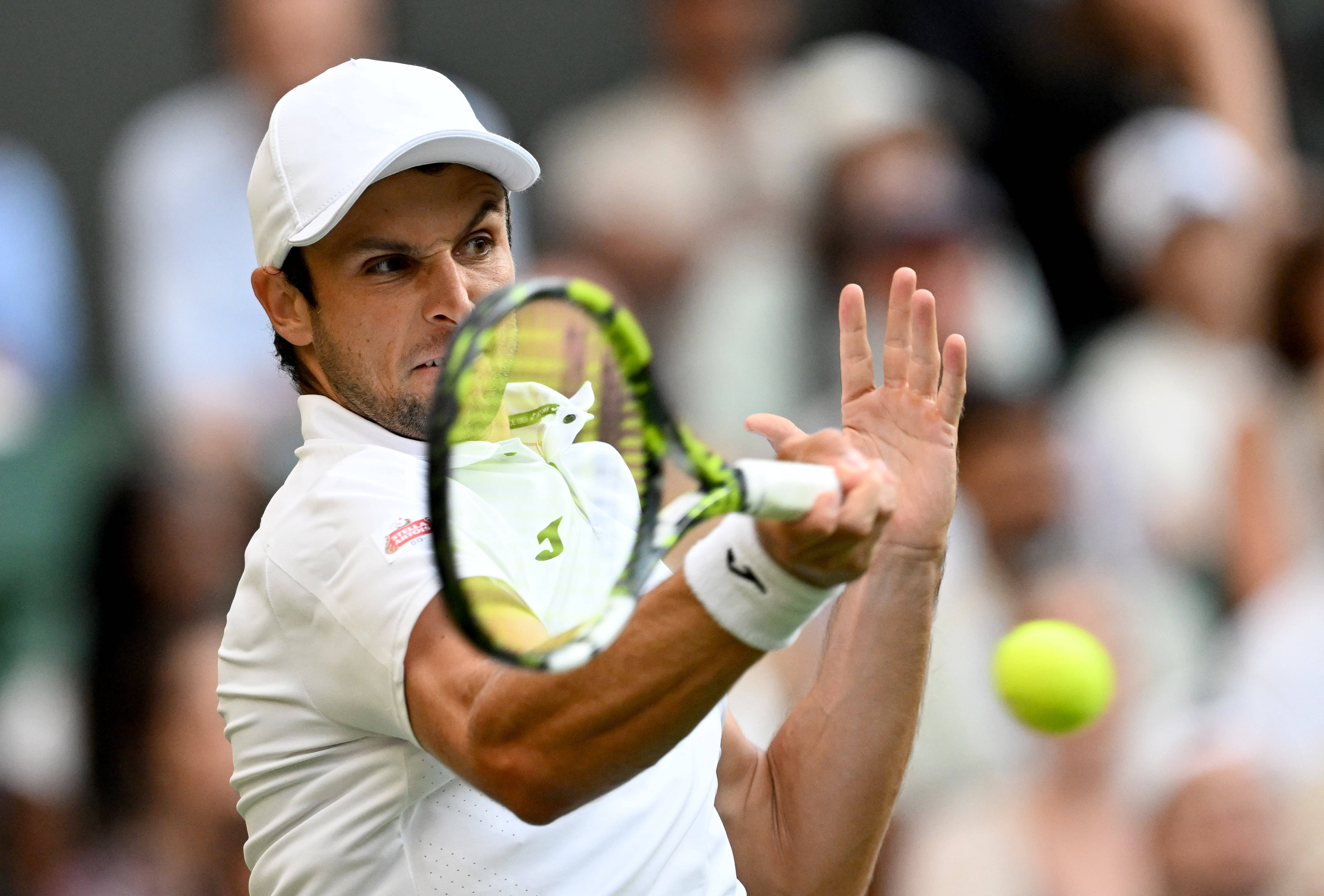 pg电子模拟器-澳网轻取温网，辛纳状态火热