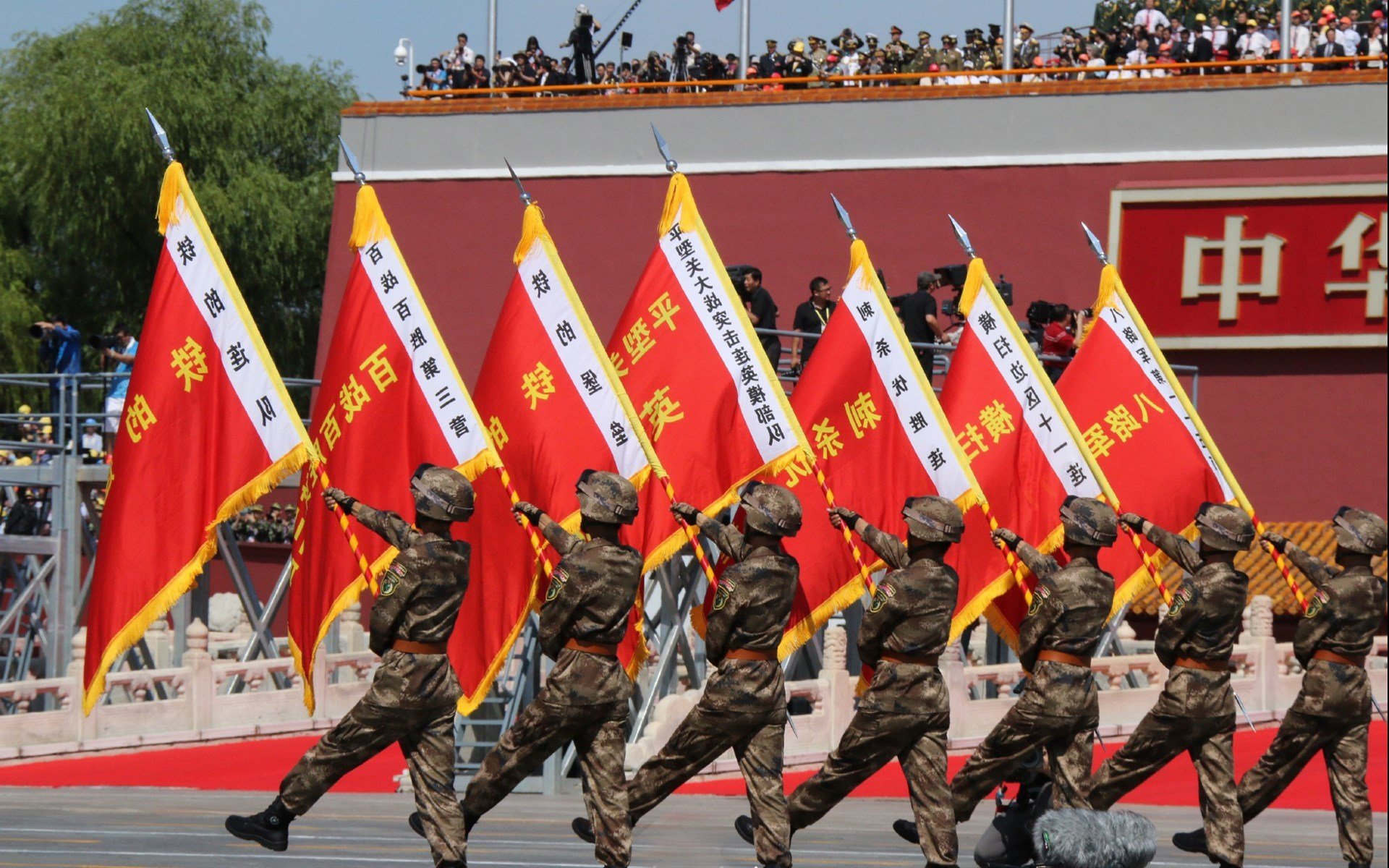 pg电子下载-凯恩连续得分拉开差距，韩国踏平巴萨，足球世界的激情与变革