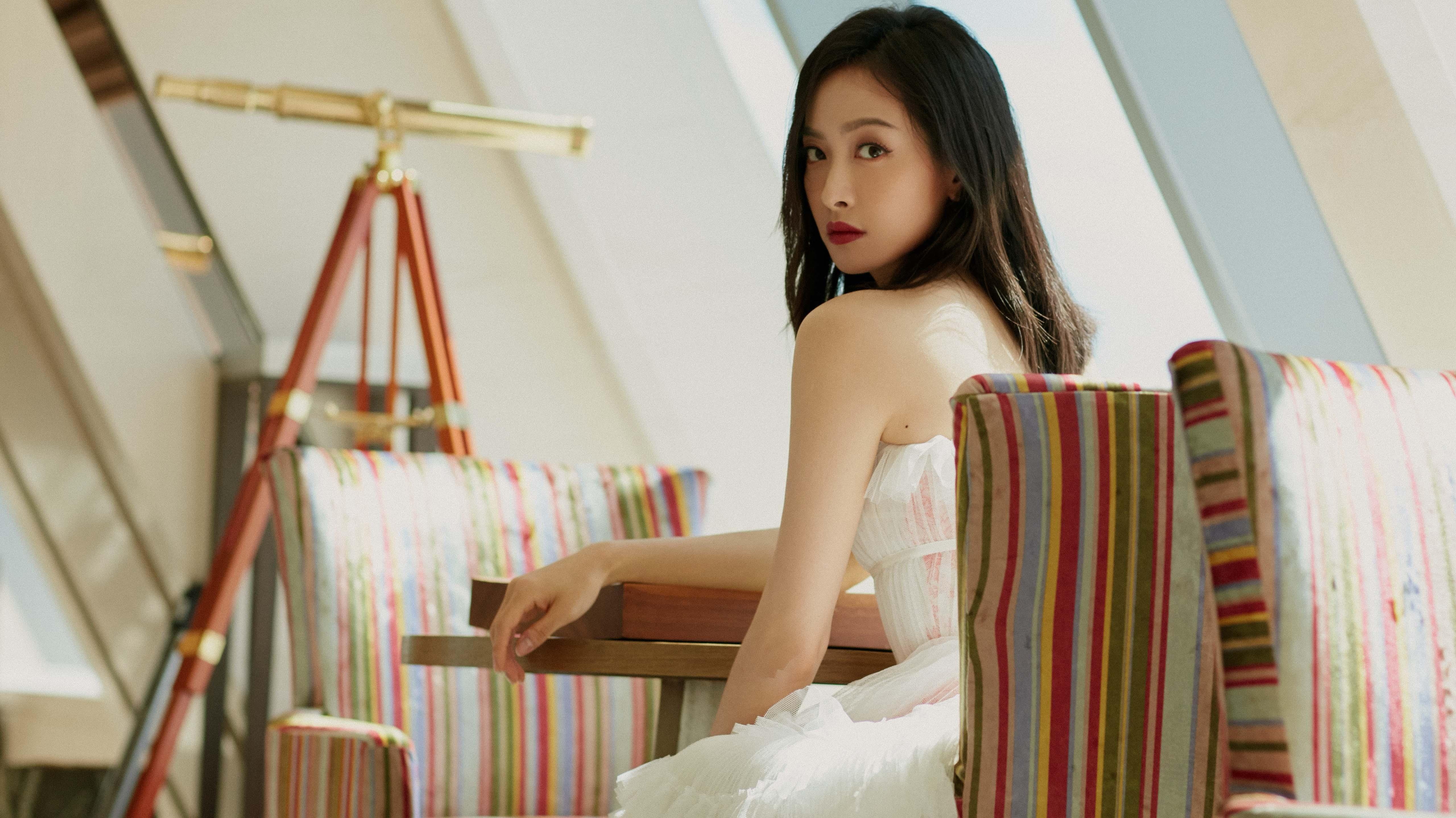 pg电子试玩网站-末节18分+致命封盖！哈利伯顿抢七之夜上演从掌控者到终结者的史诗蜕变